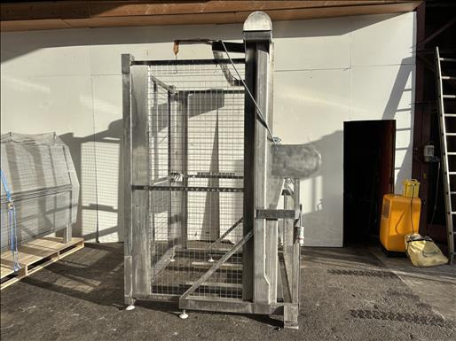 NNP Dolav tipper - Machine agroalimentaire: photos 1 NNP Dolav tipper - Machine agroalimentaire: photos 1