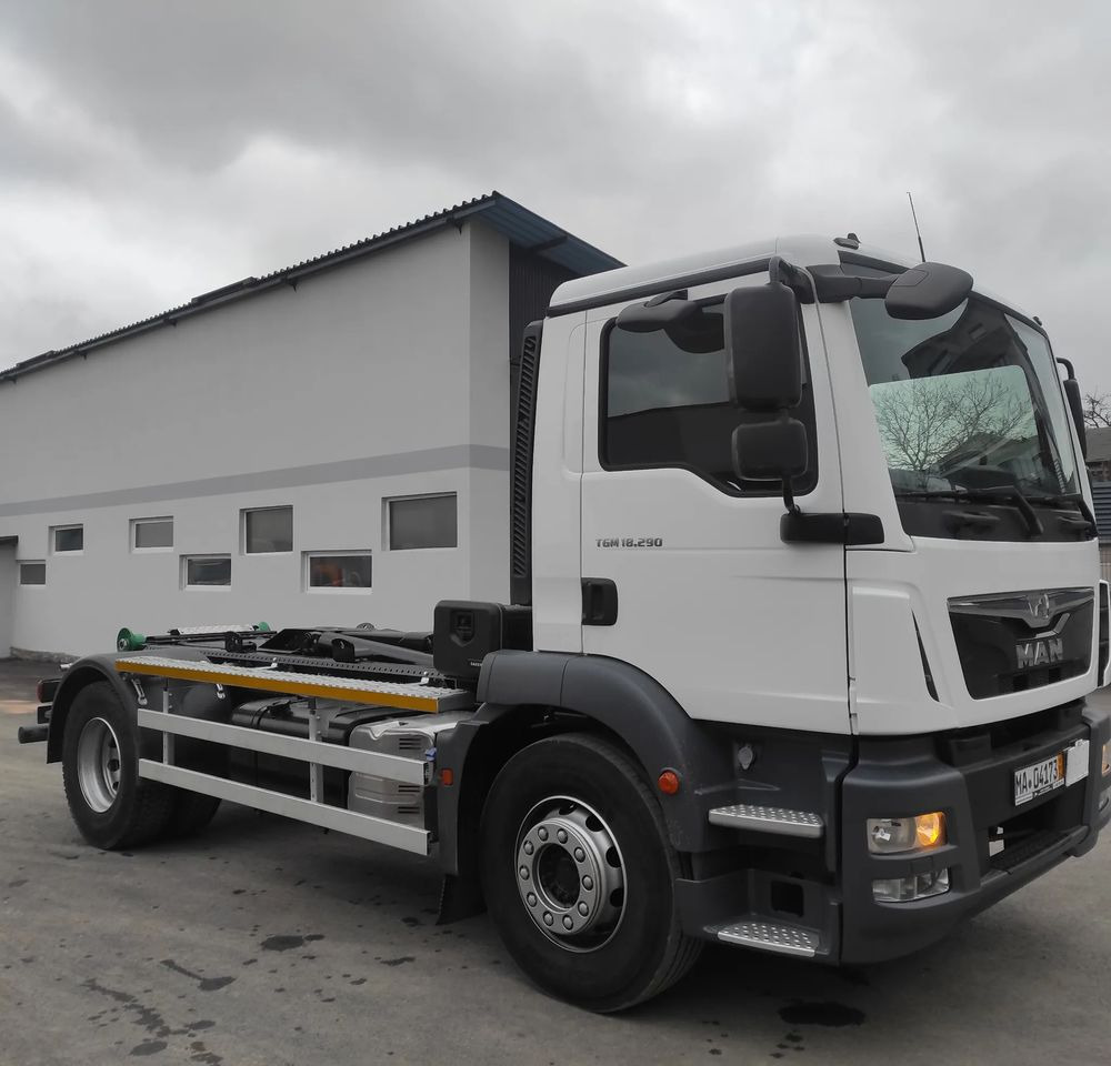 MAN TGM 18.290 - Camion ampliroll: photos 4 MAN TGM 18.290 - Camion ampliroll: photos 4