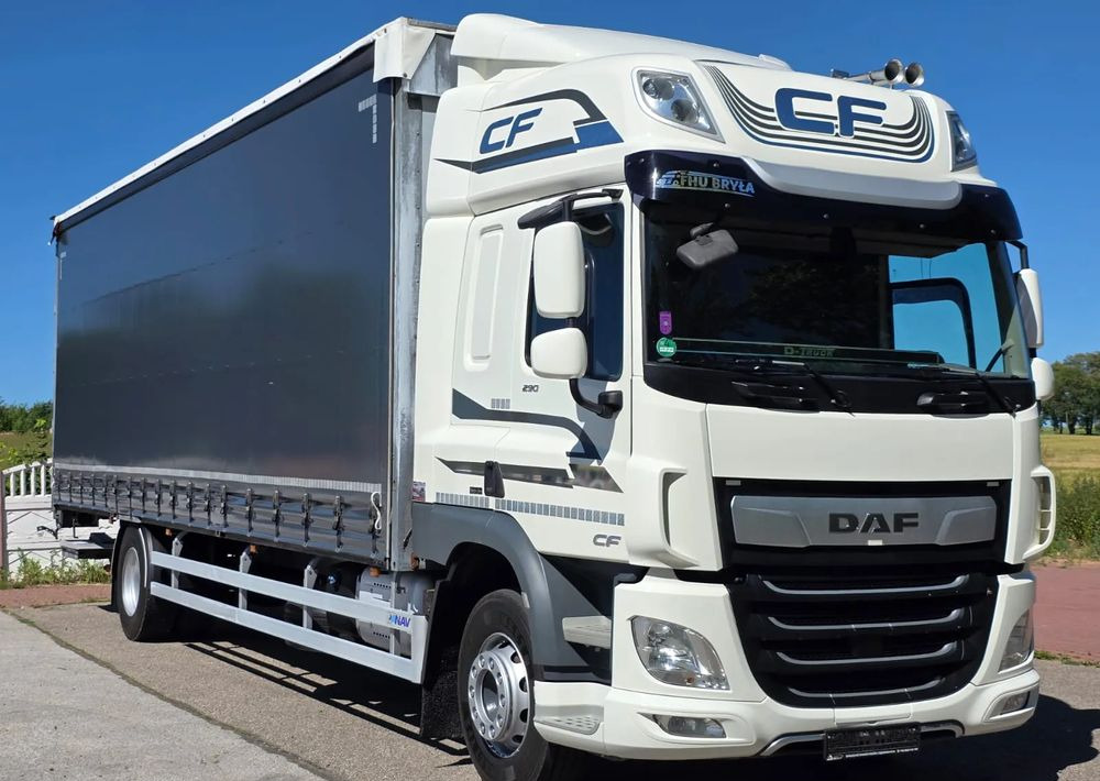 DAF CF290 / CF320 / FIRANKA / WINDA DHOLLANDIA / E6/ JEDEN WŁAŚCICIEL / SPROWADZONY / 22PALETY / 2019/ PODNOSZONY DACH / JAK NOWY - Camion à rideaux coulissants: photos 2 DAF CF290 / CF320 / FIRANKA / WINDA DHOLLANDIA / E6/ JEDEN WŁAŚCICIEL / SPROWADZONY / 22PALETY / 2019/ PODNOSZONY DACH / JAK NOWY - Camion à rideaux coulissants: photos 2