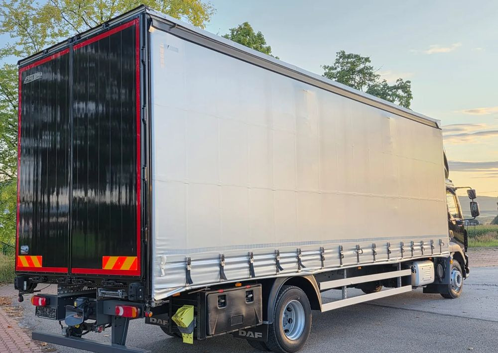 DAF LF 290 / WINDA / 16TON DMC / FIRANKA / SYPIALKA / AUTOMAT / JEDEN WŁAŚCICIE / EURO 6 / 2019 / SPROWADZONY / 20PALET / NISKI PRZEBIEG / DUŻA ŁADOWNOŚĆ / JAK NOWY - Camion à rideaux coulissants: photos 5 DAF LF 290 / WINDA / 16TON DMC / FIRANKA / SYPIALKA / AUTOMAT / JEDEN WŁAŚCICIE / EURO 6 / 2019 / SPROWADZONY / 20PALET / NISKI PRZEBIEG / DUŻA ŁADOWNOŚĆ / JAK NOWY - Camion à rideaux coulissants: photos 5