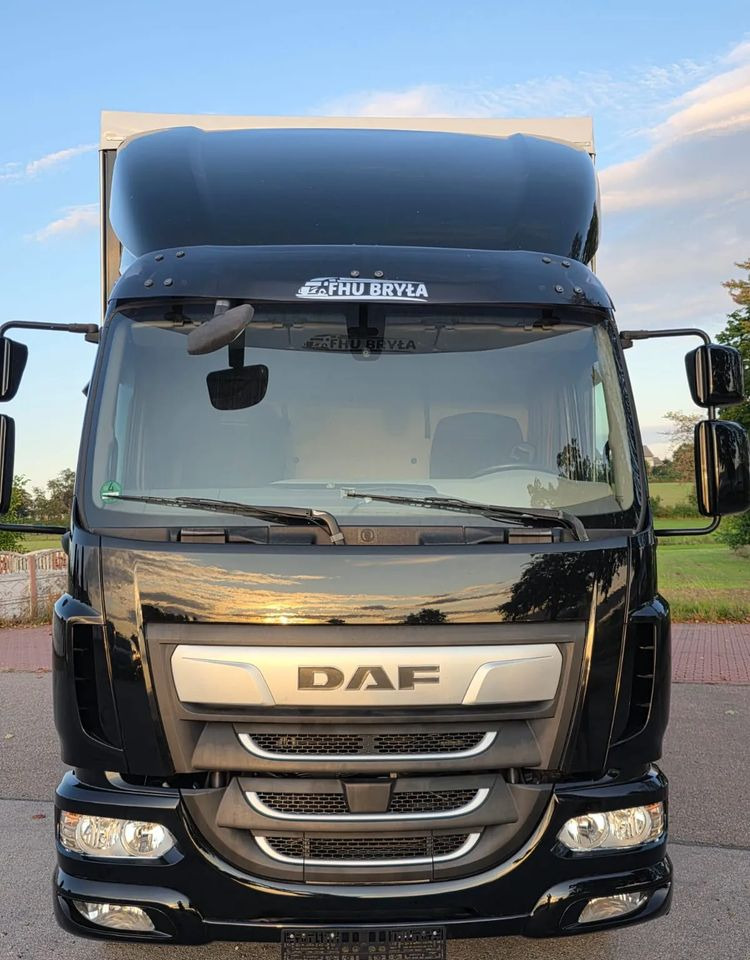DAF LF 290 / WINDA / 16TON DMC / FIRANKA / SYPIALKA / AUTOMAT / JEDEN WŁAŚCICIE / EURO 6 / 2019 / SPROWADZONY / 20PALET / NISKI PRZEBIEG / DUŻA ŁADOWNOŚĆ / JAK NOWY - Camion à rideaux coulissants: photos 3 DAF LF 290 / WINDA / 16TON DMC / FIRANKA / SYPIALKA / AUTOMAT / JEDEN WŁAŚCICIE / EURO 6 / 2019 / SPROWADZONY / 20PALET / NISKI PRZEBIEG / DUŻA ŁADOWNOŚĆ / JAK NOWY - Camion à rideaux coulissants: photos 3