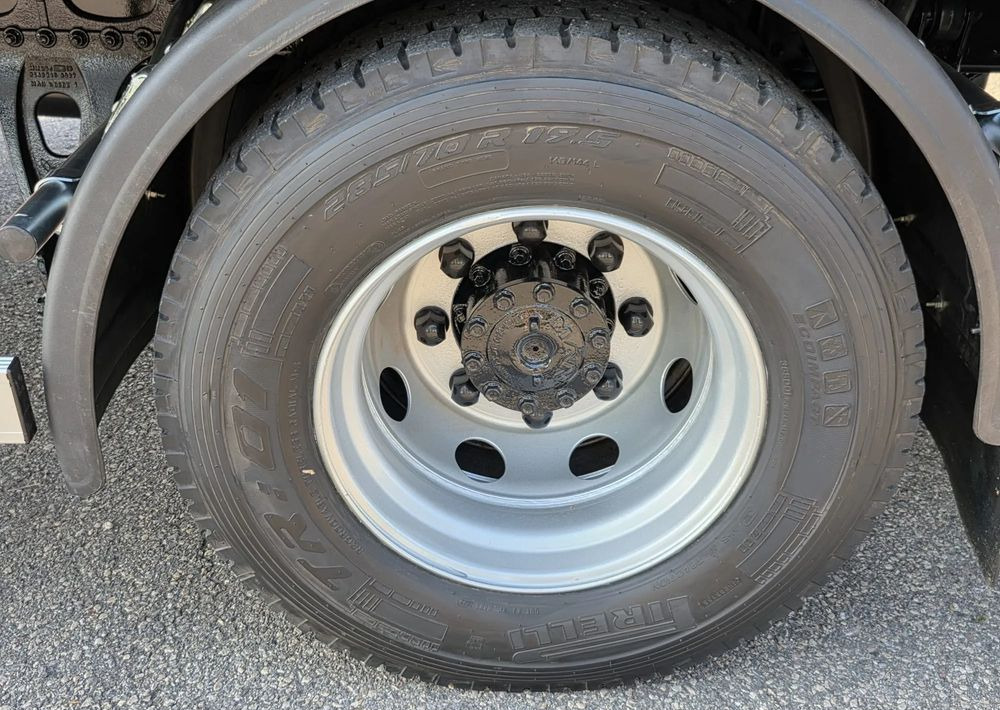 MAN TGM 15.290 / BURTO-FIRANKA / CAŁY NA PODUSZKACH /KLIMA POSTOJOWA / 2018R / NISKI PRZEBIEG / 18 PALET / E6 / JAK NOWY / WINDA / en crédit-bail MAN TGM 15.290 / BURTO-FIRANKA / CAŁY NA PODUSZKACH /KLIMA POSTOJOWA / 2018R / NISKI PRZEBIEG / 18 PALET / E6 / JAK NOWY / WINDA /: photos 16 MAN TGM 15.290 / BURTO-FIRANKA / CAŁY NA PODUSZKACH /KLIMA POSTOJOWA / 2018R / NISKI PRZEBIEG / 18 PALET / E6 / JAK NOWY / WINDA / en crédit-bail MAN TGM 15.290 / BURTO-FIRANKA / CAŁY NA PODUSZKACH /KLIMA POSTOJOWA / 2018R / NISKI PRZEBIEG / 18 PALET / E6 / JAK NOWY / WINDA /: photos 16