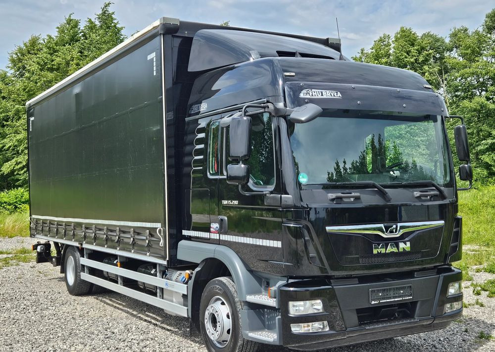 MAN TGM 15.290 / FIRANKA / 2019R / SPROWADZONY/ 7500 ŁADOWNOŚĆ / 18 PALET / E6 / JAK NOWY / WINDA / - Camion à rideaux coulissants: photos 2 MAN TGM 15.290 / FIRANKA / 2019R / SPROWADZONY/ 7500 ŁADOWNOŚĆ / 18 PALET / E6 / JAK NOWY / WINDA / - Camion à rideaux coulissants: photos 2