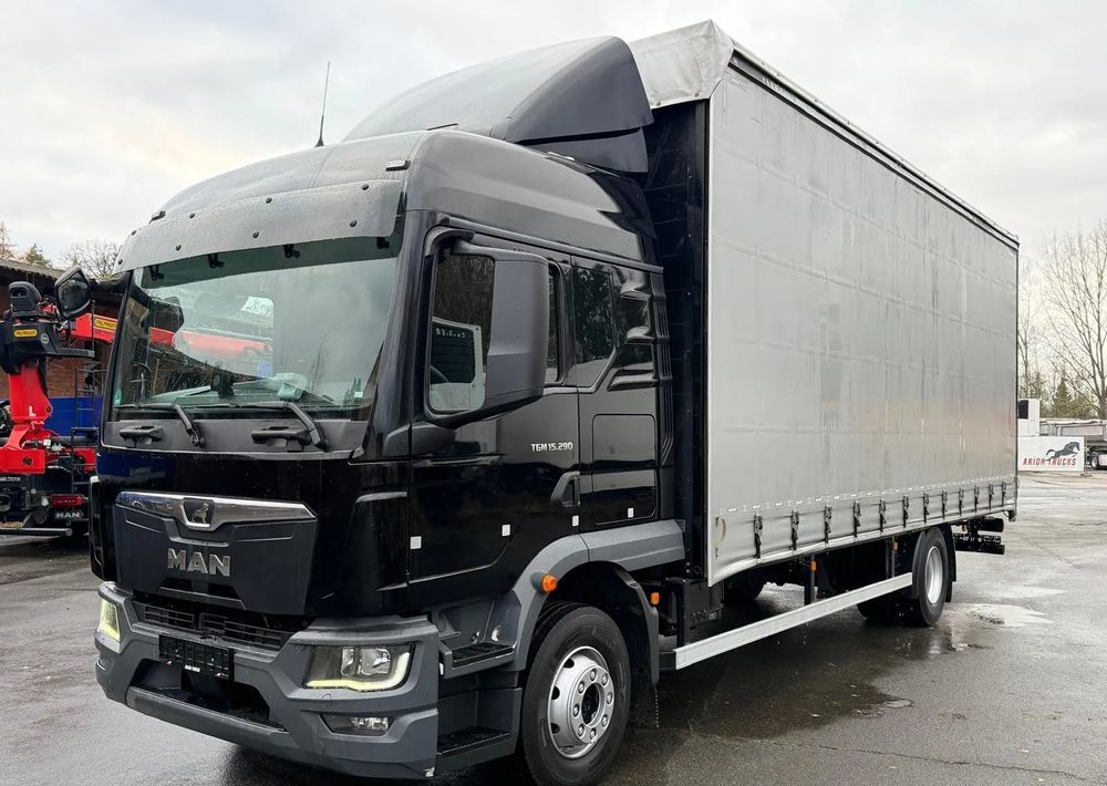MAN TGM 15.290 / NOWY MODEL / E6 / 18PALET / 7720 ŁADOWNOŚĆ / SERWISOWANY / NOWY TACHOGRAF / NISKI PRZEBIEG / WINDA / FIRANKA / SPROWADZONY / 2022 / NISKI PRZEBIEG /PIERWSZY WŁAŚCICIEL/ - Camion à rideaux coulissants: photos 2 MAN TGM 15.290 / NOWY MODEL / E6 / 18PALET / 7720 ŁADOWNOŚĆ / SERWISOWANY / NOWY TACHOGRAF / NISKI PRZEBIEG / WINDA / FIRANKA / SPROWADZONY / 2022 / NISKI PRZEBIEG /PIERWSZY WŁAŚCICIEL/ - Camion à rideaux coulissants: photos 2