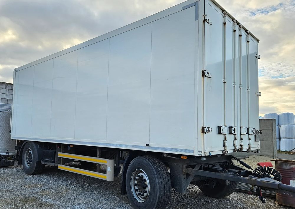 Schmitz Cargobull PRZYCZEPA CIĘŻAROWA/PRZEJAZDOWA/18EUROPALET/BPW/IZOTERMA/CHŁODNIA/2015/WINDA/SPROWADZONA - Semi-remorque frigorifique: photos 1 Schmitz Cargobull PRZYCZEPA CIĘŻAROWA/PRZEJAZDOWA/18EUROPALET/BPW/IZOTERMA/CHŁODNIA/2015/WINDA/SPROWADZONA - Semi-remorque frigorifique: photos 1