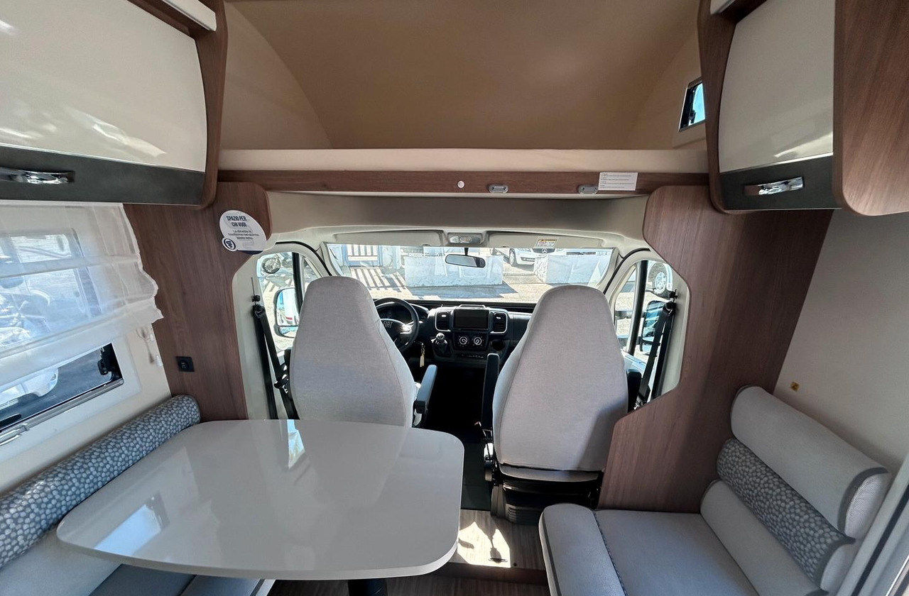 Elnagh BARON 65 - Camping-car capucine: photos 4 Elnagh BARON 65 - Camping-car capucine: photos 4