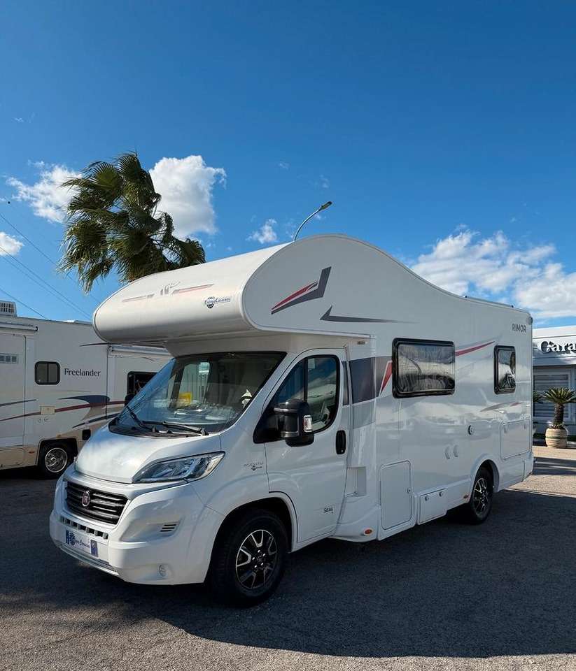 Rimor SEAL 3 - Camping-car capucine: photos 3 Rimor SEAL 3 - Camping-car capucine: photos 3