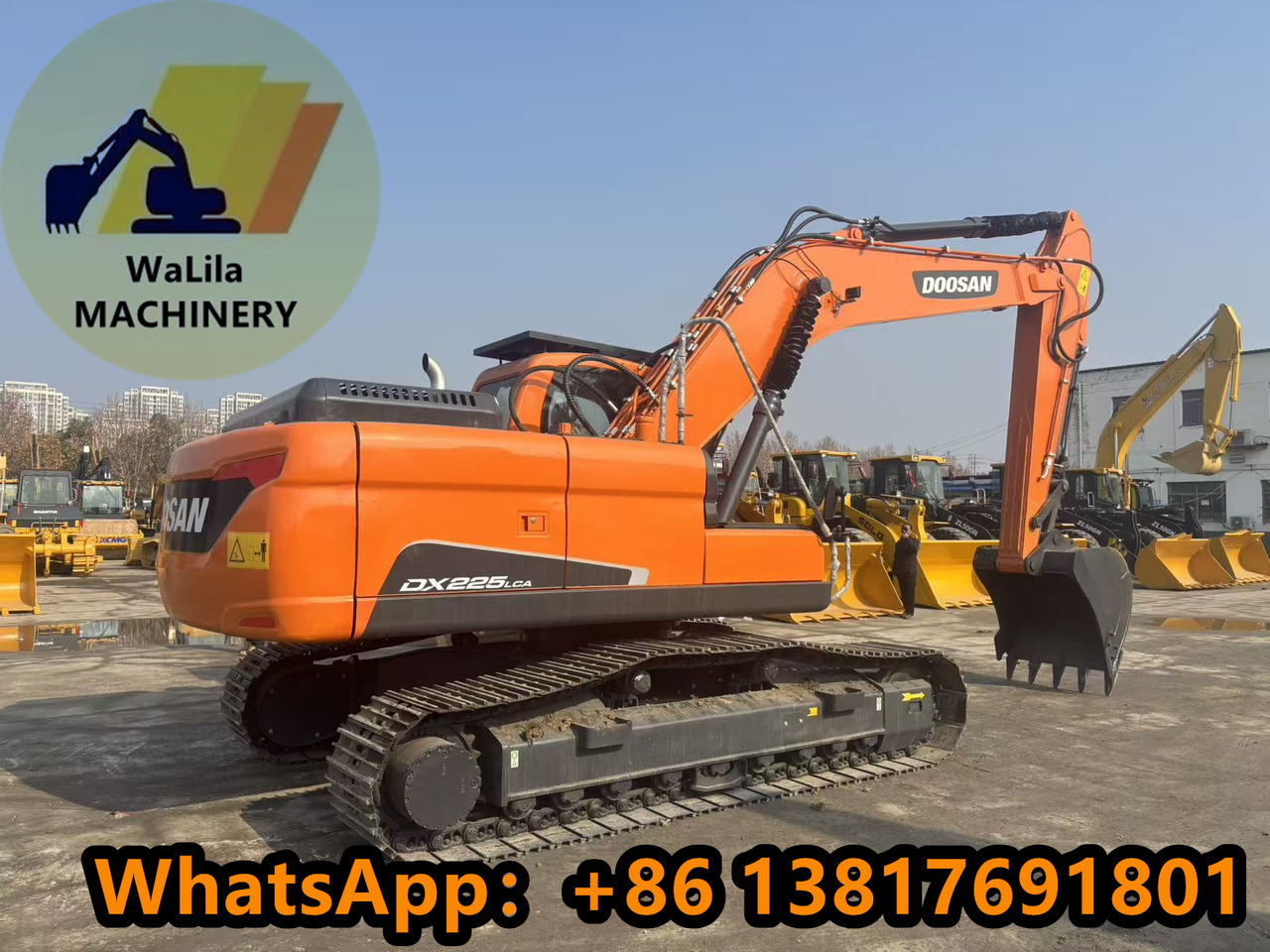 DOOSAN DX225LCA - Pelle sur chenille: photos 1 DOOSAN DX225LCA - Pelle sur chenille: photos 1