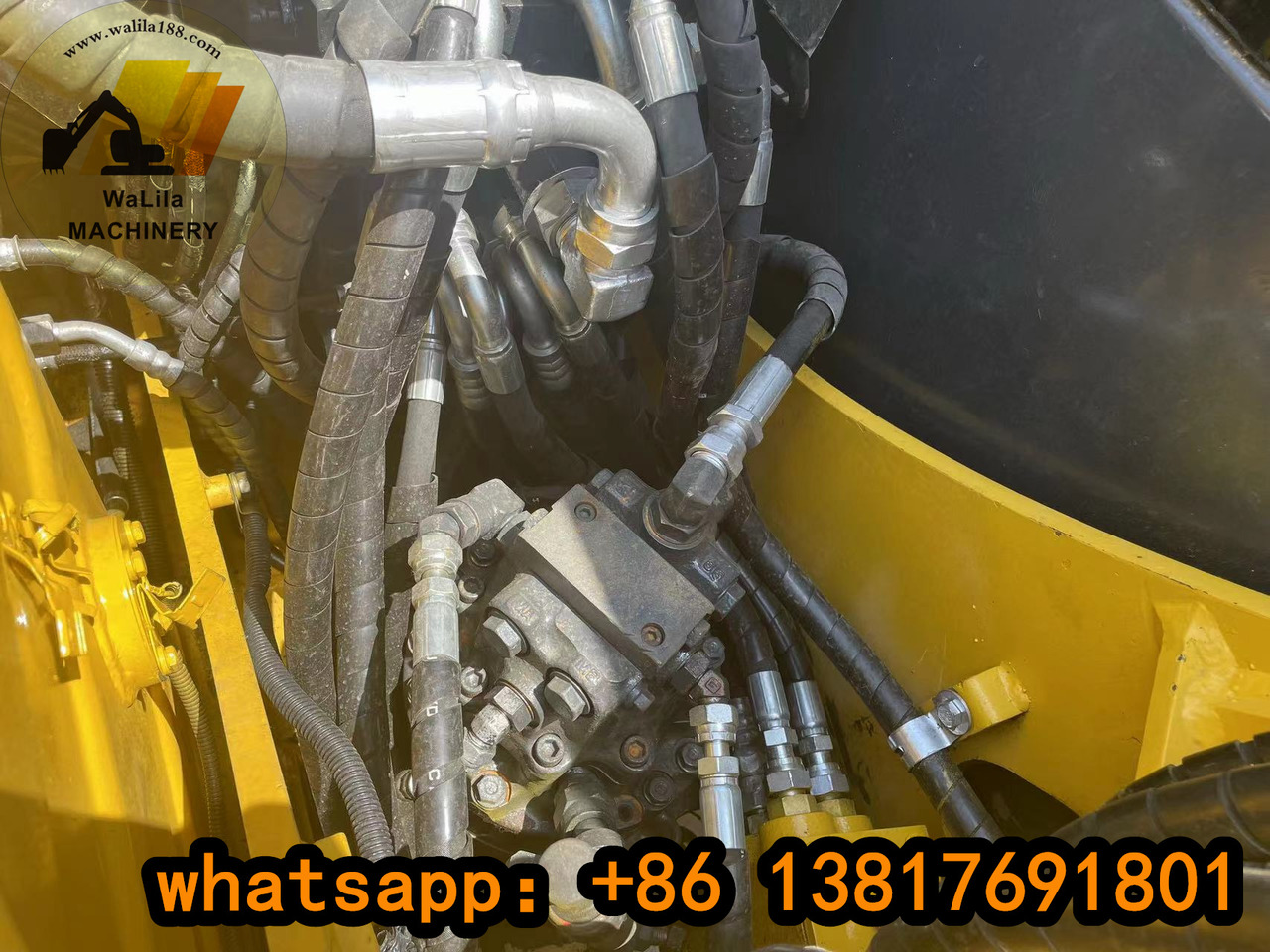 KOMATSU PC 70-8 - Mini pelle: photos 2 KOMATSU PC 70-8 - Mini pelle: photos 2