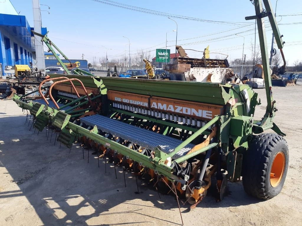 Amazone D8-60 Super - Semoir: photos 1 Amazone D8-60 Super - Semoir: photos 1