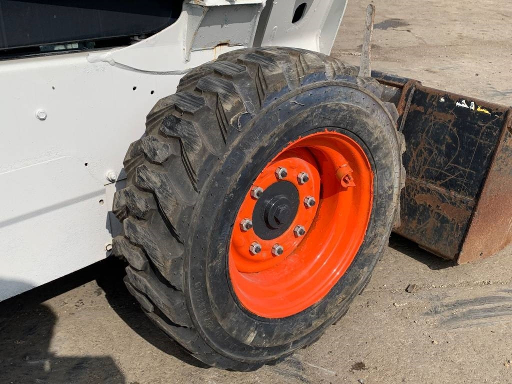 Mini chargeuse Bobcat S 570: photos 7 Mini chargeuse Bobcat S 570: photos 7