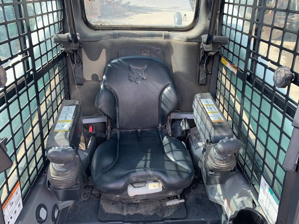 Mini chargeuse Bobcat S 570: photos 10 Mini chargeuse Bobcat S 570: photos 10