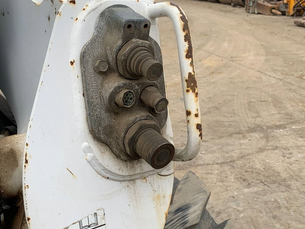 Bobcat S 740 - Mini chargeuse: photos 5 Bobcat S 740 - Mini chargeuse: photos 5