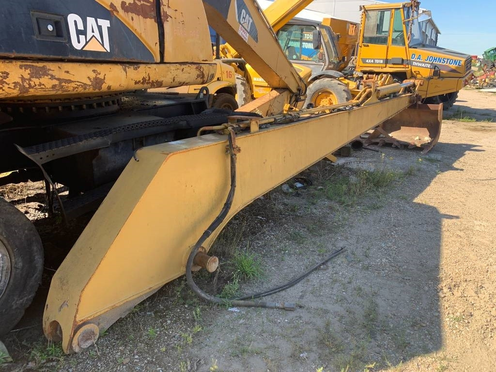 CAT 320 B/320C EXCAVATOR ARM - Flèche pour Engins de chantier: photos 3 CAT 320 B/320C EXCAVATOR ARM - Flèche pour Engins de chantier: photos 3