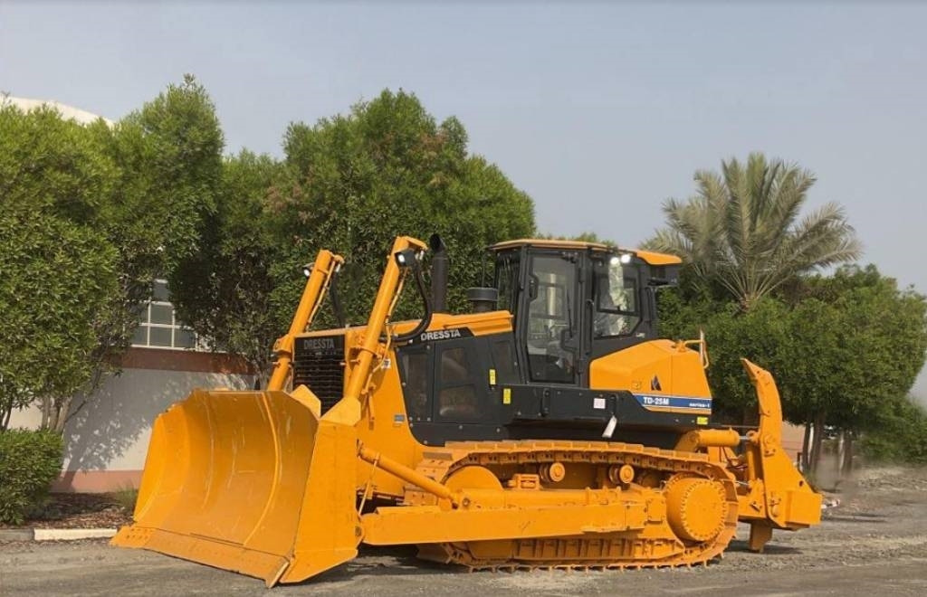 Dressta TD25M - Bulldozer: photos 1 Dressta TD25M - Bulldozer: photos 1
