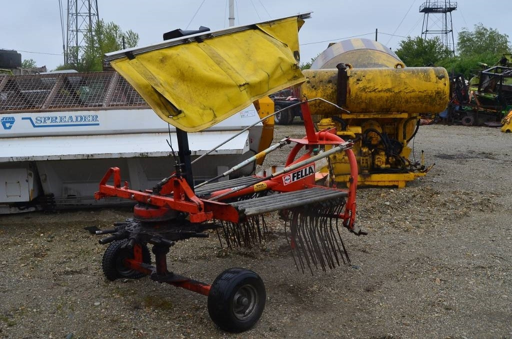 Fella TS 391 - Faneuse: photos 1 Fella TS 391 - Faneuse: photos 1