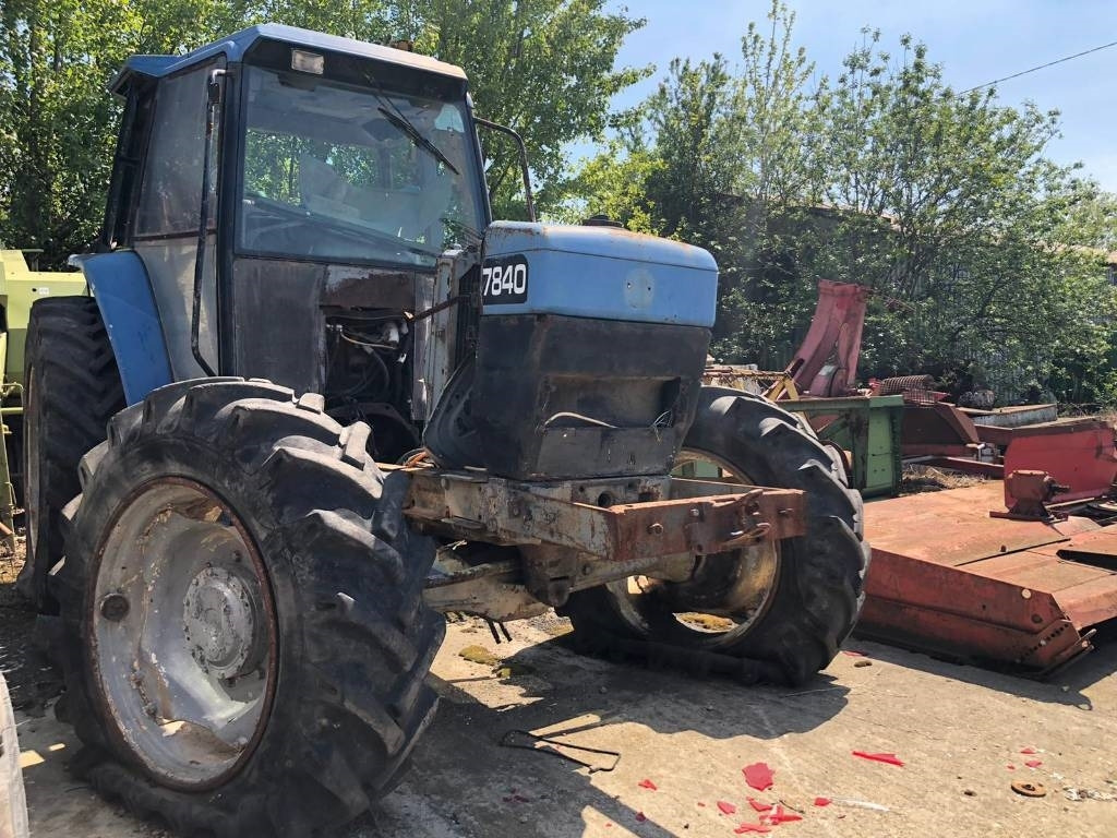 Ford / New Holland For parts 7840 - Tracteur agricole: photos 3 Ford / New Holland For parts 7840 - Tracteur agricole: photos 3