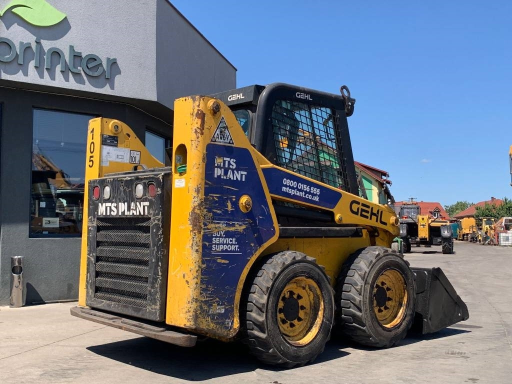 Mini chargeuse Gehl R 165: photos 6 Mini chargeuse Gehl R 165: photos 6