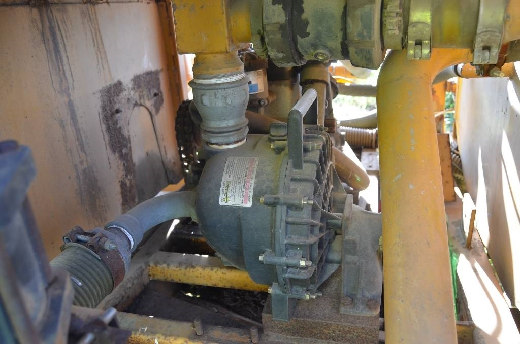 HD 4000 - Pulvérisateur traîné: photos 3 HD 4000 - Pulvérisateur traîné: photos 3