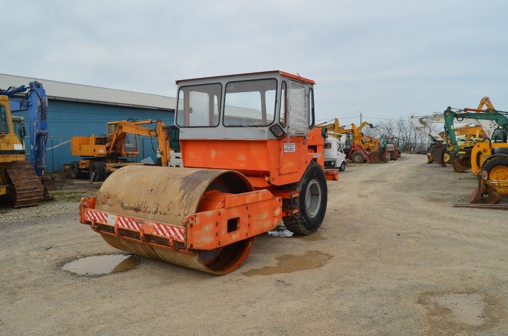 Hamm DV 08 - Compacteur à pieds de mouton/ Monocylindre: photos 2 Hamm DV 08 - Compacteur à pieds de mouton/ Monocylindre: photos 2