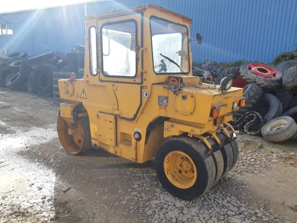 Hamm DV 3 K - Compacteur à pieds de mouton/ Monocylindre: photos 2 Hamm DV 3 K - Compacteur à pieds de mouton/ Monocylindre: photos 2