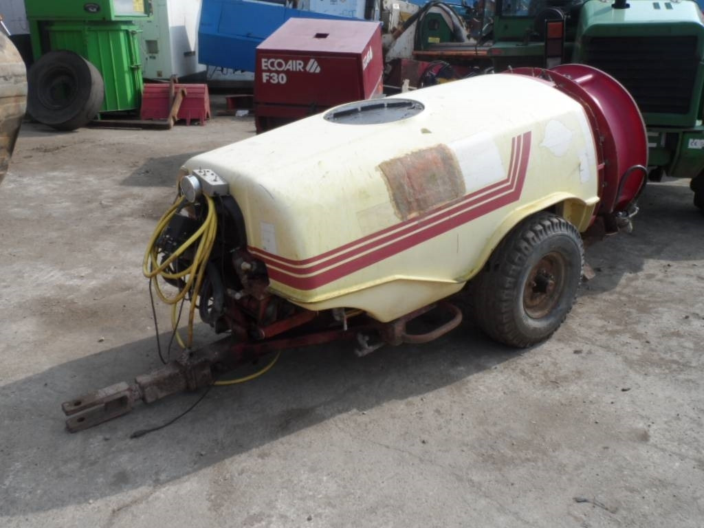 Hardi 1000 - Pulvérisateur traîné: photos 2 Hardi 1000 - Pulvérisateur traîné: photos 2