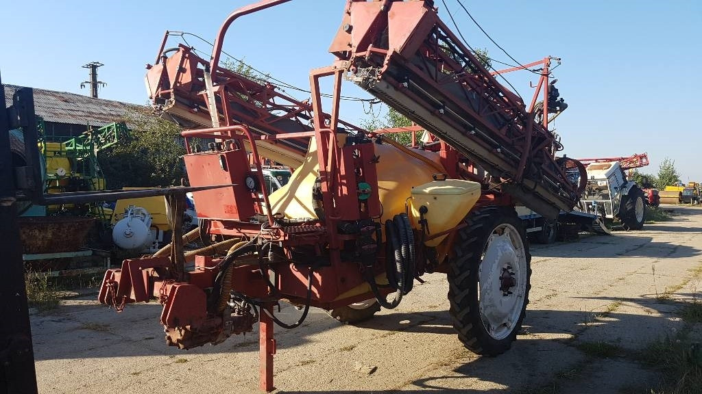 Hardi Commander - Pulvérisateur traîné: photos 3 Hardi Commander - Pulvérisateur traîné: photos 3