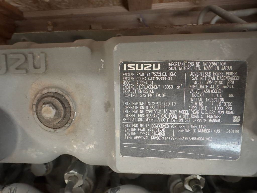 Isuzu CC-4JG1 ENGINE - Moteur pour Engins de chantier: photos 4 Isuzu CC-4JG1 ENGINE - Moteur pour Engins de chantier: photos 4