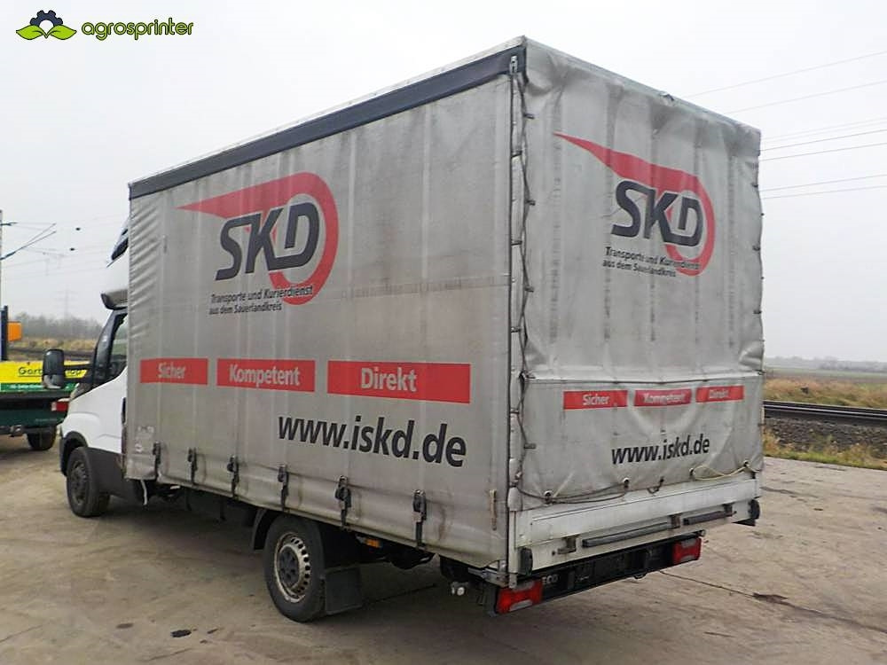 Iveco 35-170 - Fourgon utilitaire: photos 4 Iveco 35-170 - Fourgon utilitaire: photos 4