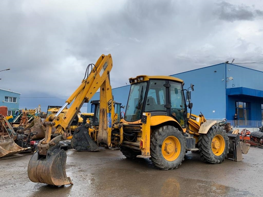 JCB 4 CX - Tractopelle: photos 4 JCB 4 CX - Tractopelle: photos 4