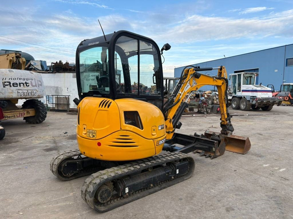 JCB 8025 ZTS - Mini pelle: photos 3 JCB 8025 ZTS - Mini pelle: photos 3