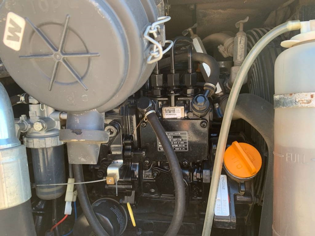 Mini pelle Kato 19VXE: photos 7