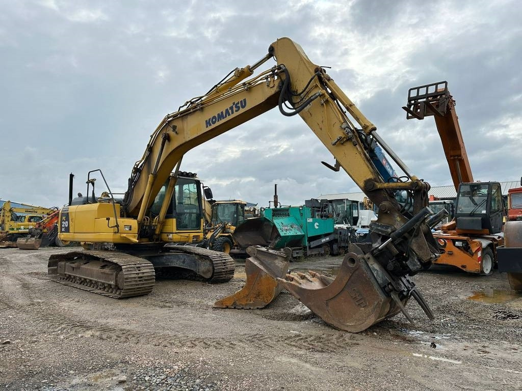 Komatsu PC 210 LC-8+Rototilt - Pelle sur chenille: photos 1 Komatsu PC 210 LC-8+Rototilt - Pelle sur chenille: photos 1