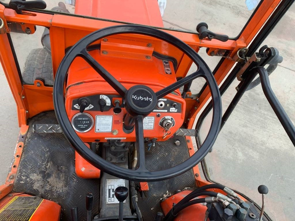 Tracteur agricole Kubota B 4200: photos 10