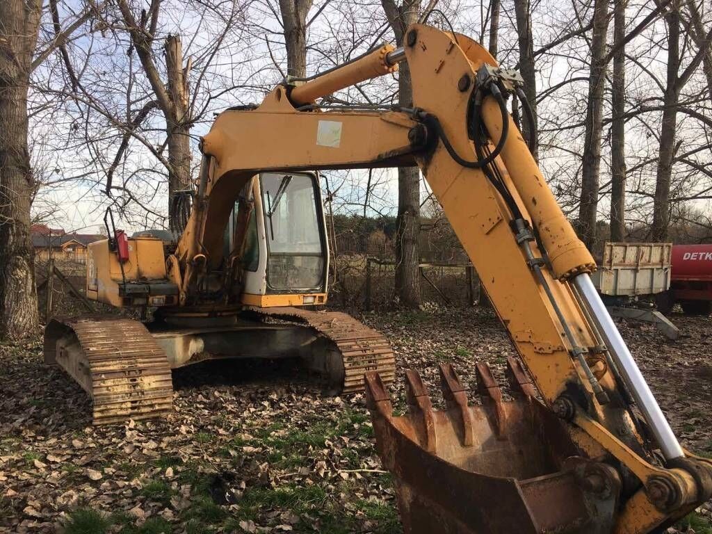 Liebherr R904 Litronic Liebherr R904 Litronic - Pelle sur chenille: photos 3 Liebherr R904 Litronic Liebherr R904 Litronic - Pelle sur chenille: photos 3