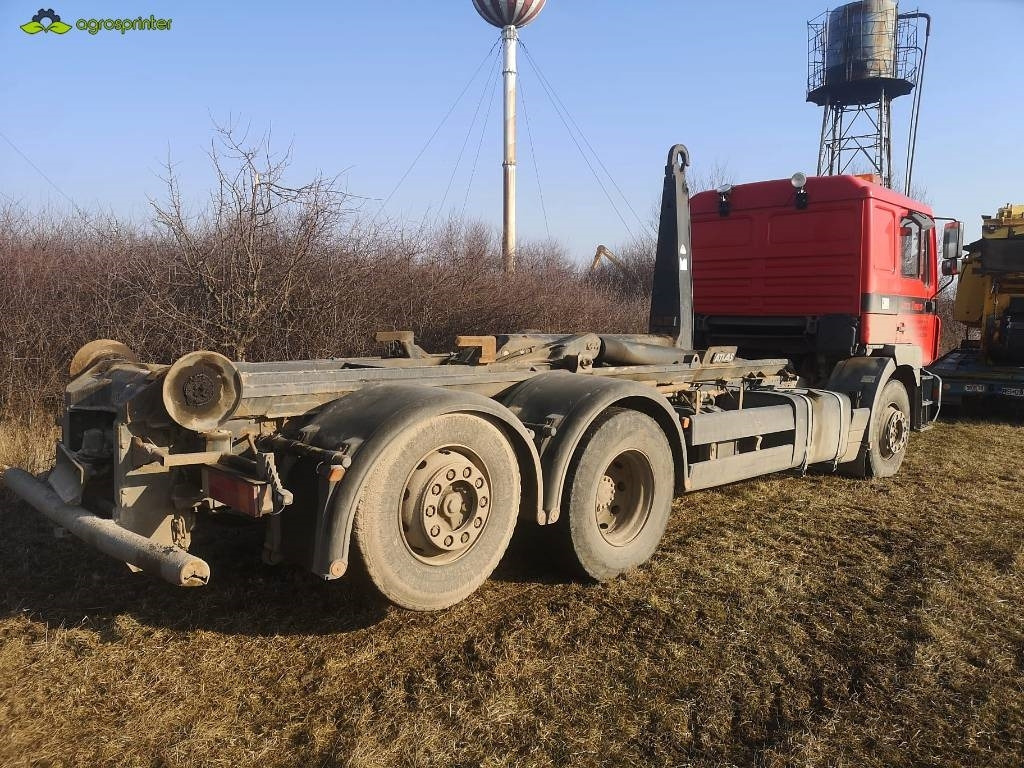 MAN F2001 - Camion ampliroll: photos 3 MAN F2001 - Camion ampliroll: photos 3