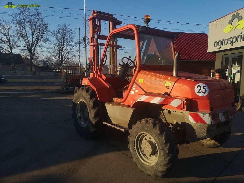 Manitou M 26.4 - Chariot tout terrain: photos 3 Manitou M 26.4 - Chariot tout terrain: photos 3