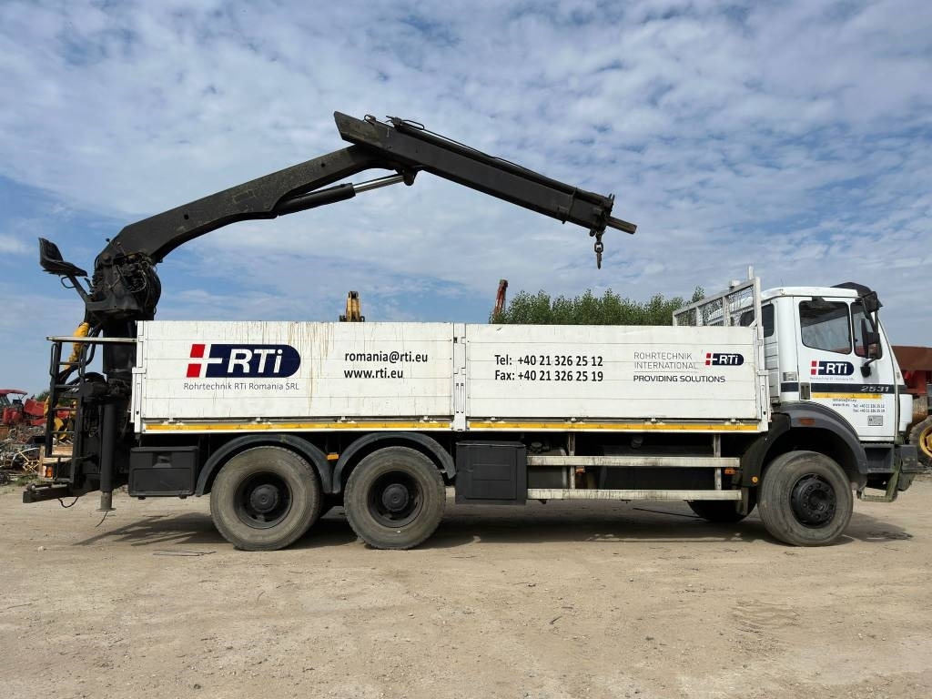 Mercedes-Benz 2531 - Camion grue, Camion plateau: photos 2 Mercedes-Benz 2531 - Camion grue, Camion plateau: photos 2