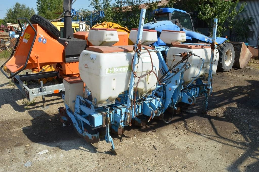 Monosem NG PLUS 6 - Semoir monograine: photos 1 Monosem NG PLUS 6 - Semoir monograine: photos 1