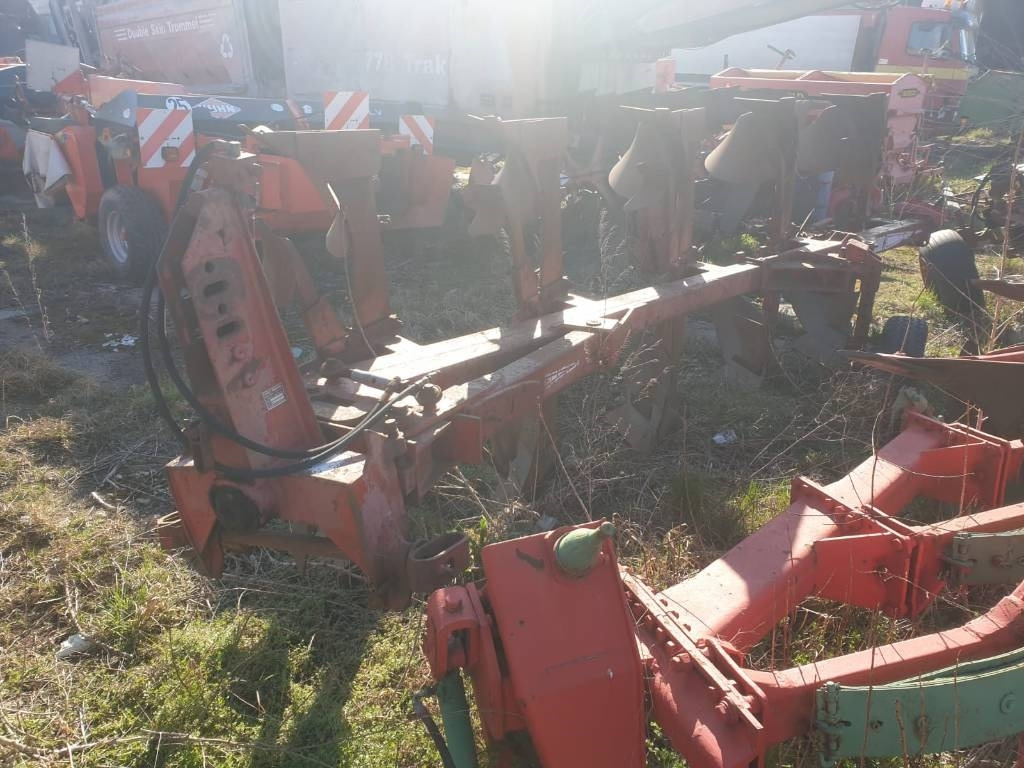 Naud RX 406 - Charrue: photos 2 Naud RX 406 - Charrue: photos 2