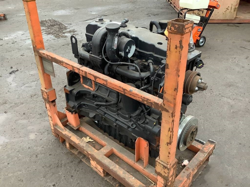 New Holland F4DE9687J*J100 - Moteur pour Engins de chantier: photos 2 New Holland F4DE9687J*J100 - Moteur pour Engins de chantier: photos 2