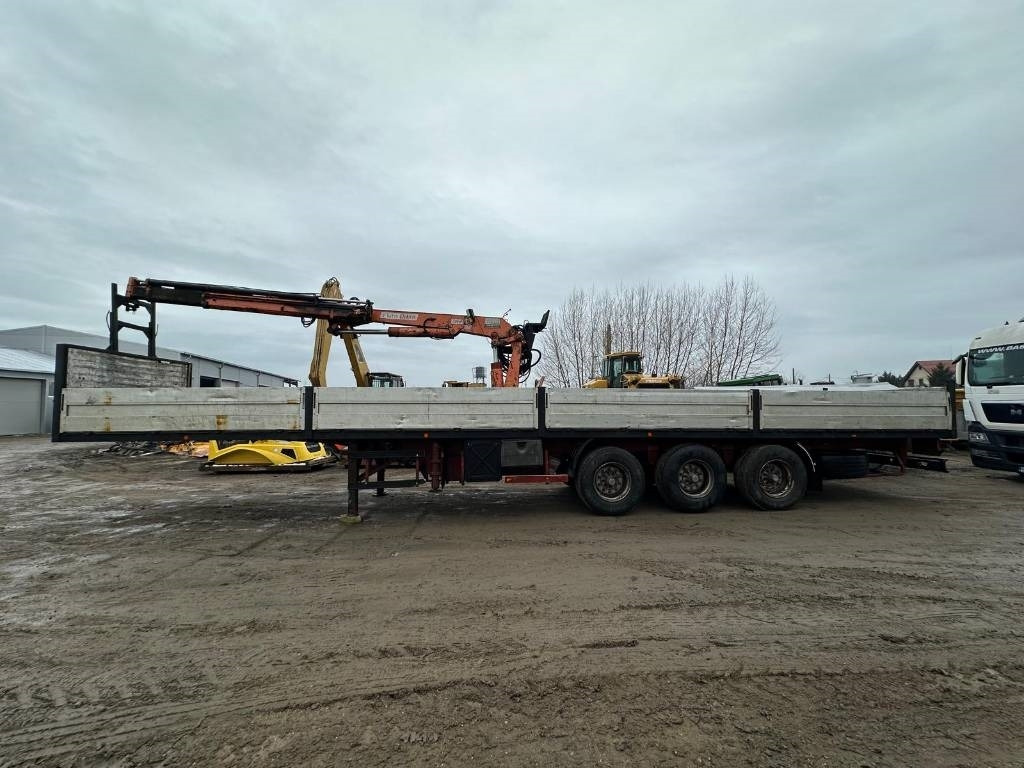 Schmitz SPR 24 - Semi-remorque rideaux coulissants: photos 3 Schmitz SPR 24 - Semi-remorque rideaux coulissants: photos 3