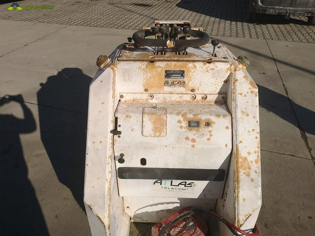 Taskmaster 905 - Mini chargeuse: photos 4 Taskmaster 905 - Mini chargeuse: photos 4