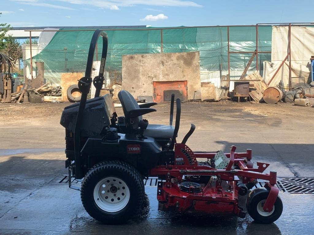Toro Z MASTER PROFESSIONAL 7000 - Motofaucheuse: photos 3 Toro Z MASTER PROFESSIONAL 7000 - Motofaucheuse: photos 3