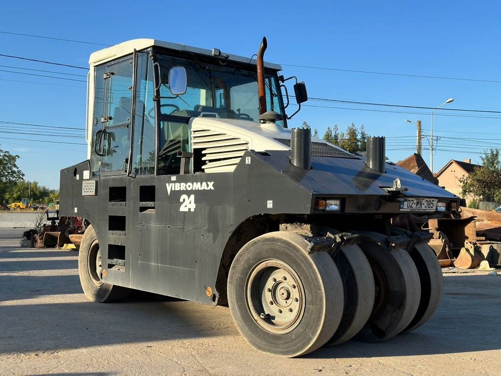 Vibromax W2400 - Compacteur à pneus: photos 1 Vibromax W2400 - Compacteur à pneus: photos 1