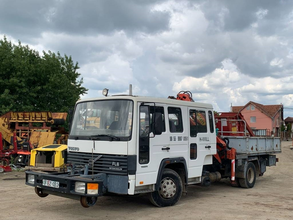 Volvo FL 611 Railway Truck - Camion grue: photos 4 Volvo FL 611 Railway Truck - Camion grue: photos 4