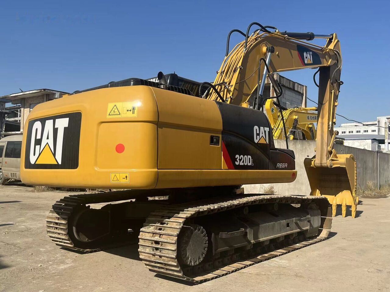 Caterpillar 320D - Pelle sur chenille: photos 4 Caterpillar 320D - Pelle sur chenille: photos 4