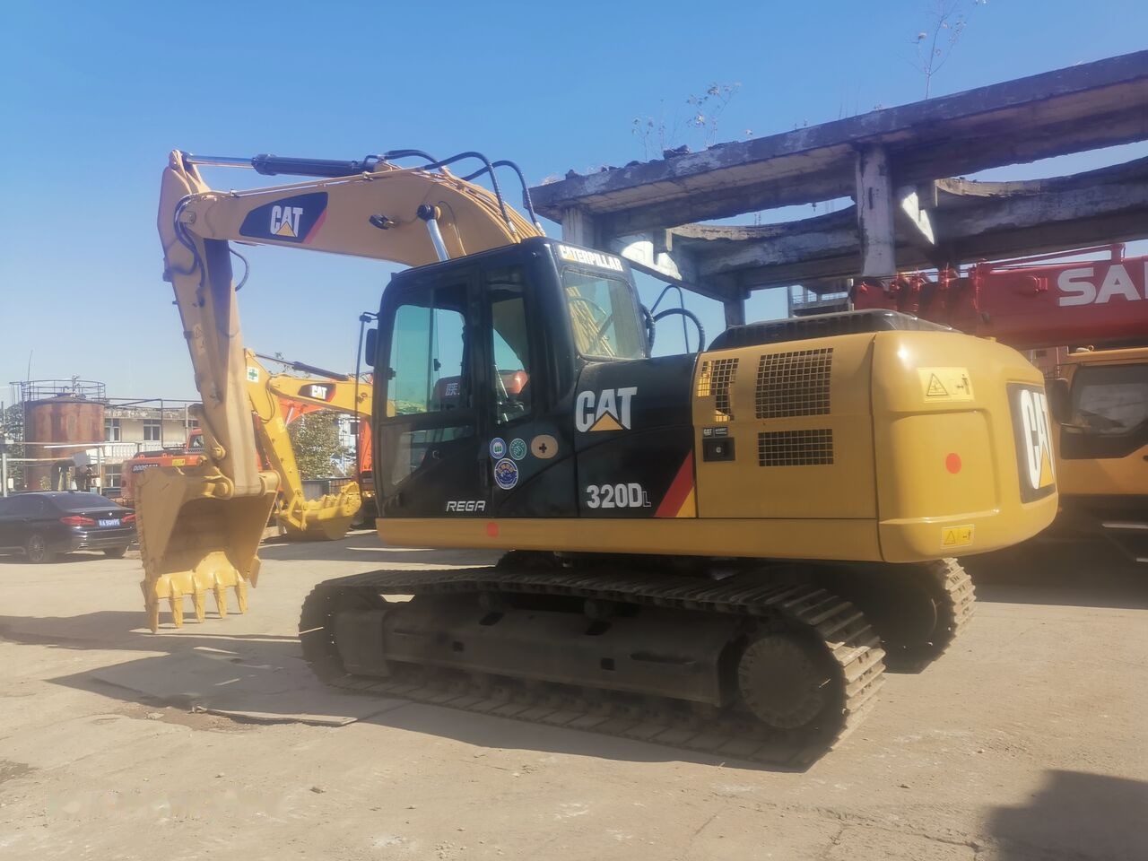 Caterpillar 320D - Pelle sur chenille: photos 3 Caterpillar 320D - Pelle sur chenille: photos 3