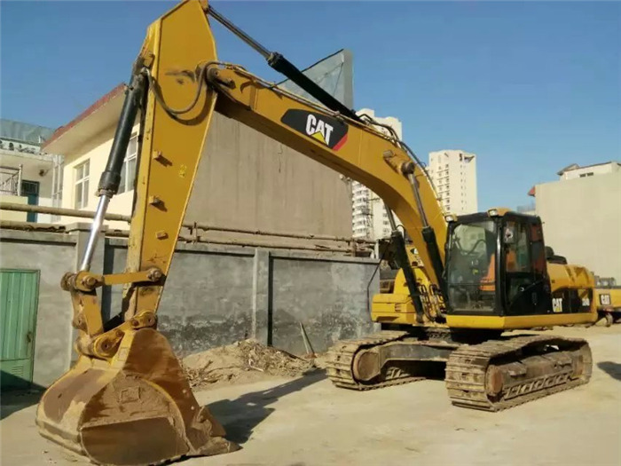 Caterpillar 324DL - Pelle sur chenille: photos 1 Caterpillar 324DL - Pelle sur chenille: photos 1