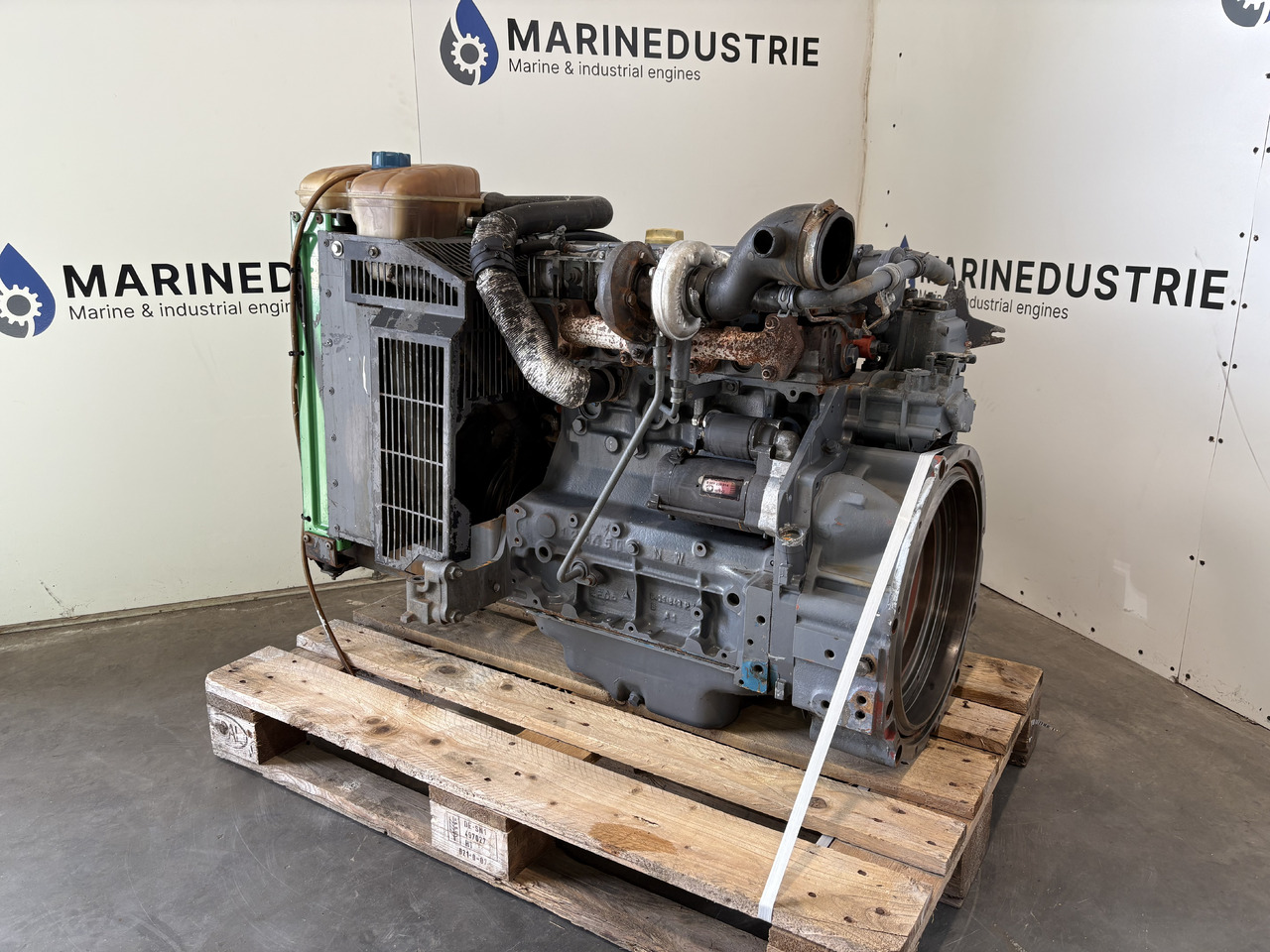 DEUTZ BF4M 1012 - Moteur: photos 3 DEUTZ BF4M 1012 - Moteur: photos 3
